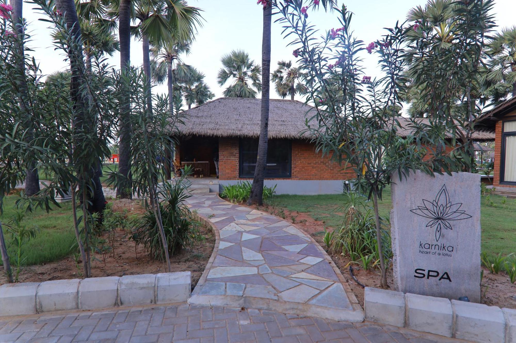 La Palmera Tuticorin Esterno foto